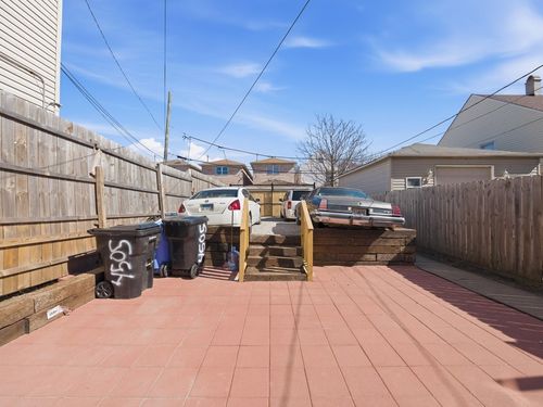 4505 Justine St, Chicago, IL, 60609-3209 | Card Image