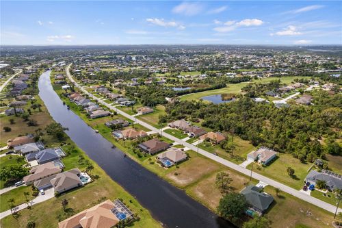 805 Rotonda Cir, ROTONDA WEST, FL, 33947-1832 | Card Image
