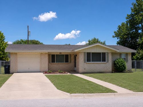 313 Highland Dr, Burnet, TX, 78611-2614 | Card Image