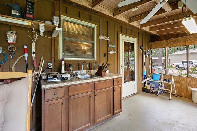 460 Timberlane Loop, House other with 2 bedrooms, 1 bathrooms and 3 parking in Hemphill TX | Image 31