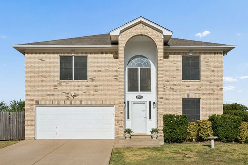 7589 Juliet Lane, Fort Worth, TX, 76137 | Card Image