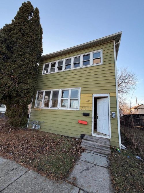 1636 S Memorial Drive, RACINE, WI, 53403 | Card Image