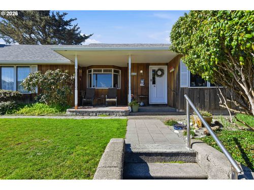 650 Franklin Ave Sw, Bandon, OR, 97411-9612 | Card Image