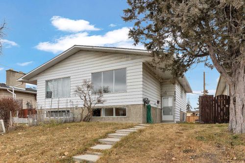 2948 Doverville Cres Se, Calgary, AB, T2B1T9 | Card Image