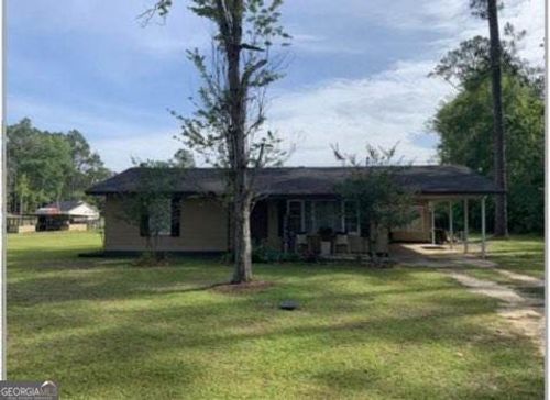 220 Johns Ln, Baxley, GA, 31513-8615 | Card Image