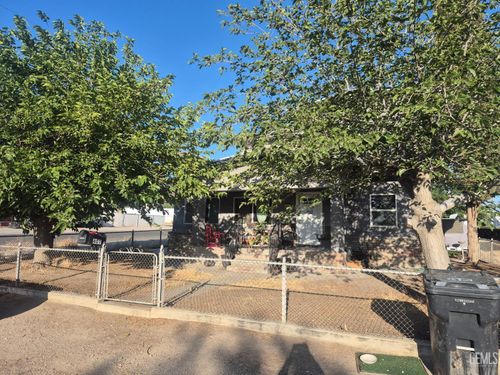 401 Van Buren St, Taft, CA, 93268-1816 | Card Image