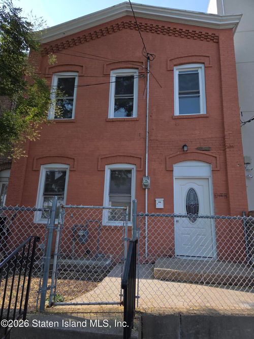 103 Chestnut Ave, Staten Island, NY, 10305-1834 | Card Image
