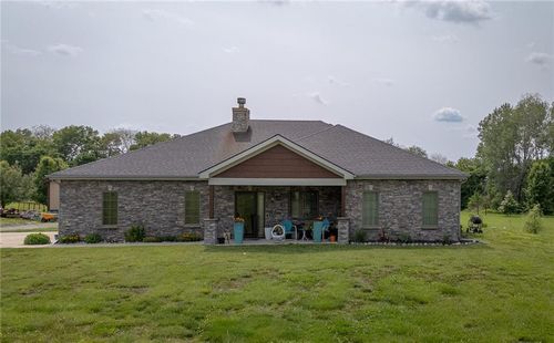5260 Se Fox Run Rd, Lathrop, MO, 64465-8198 | Card Image
