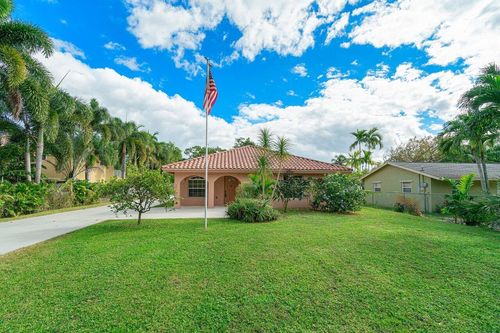 5592 1st Rd, Lake Worth, FL, 33467-5612 | Card Image