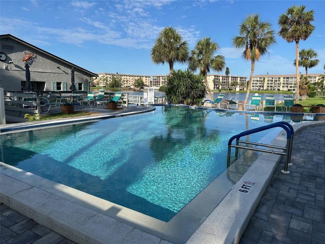 515 - 3272 Lake Bayshore Dr, Condo with 2 bedrooms, 2 bathrooms and null parking in BRADENTON FL | Image 61