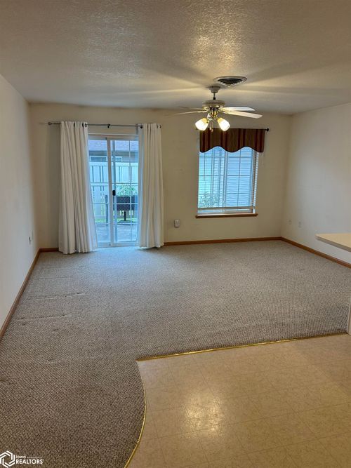 d-409-D Garfield St, Gladbrook, IA, 50635-9507 | Card Image