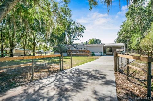 6716 W Riverbend Rd, DUNNELLON, FL, 34433-2046 | Card Image