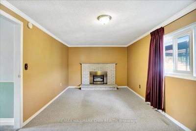 96 Springdale Dr, House other with 3 bedrooms, 2 bathrooms and 2 parking in Barrie ON | Image 3