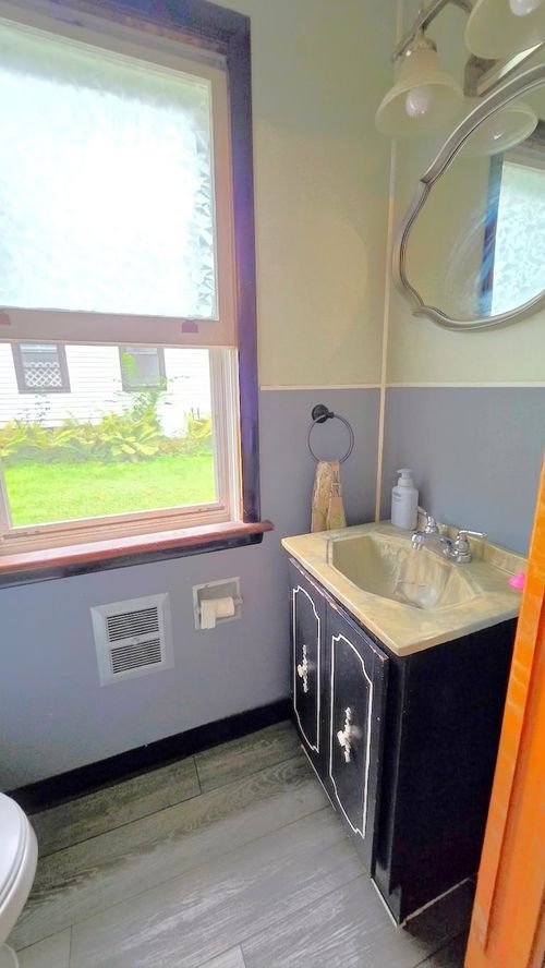 219-221 Washington Avenue, Bennington, VT, 05201 | Card Image