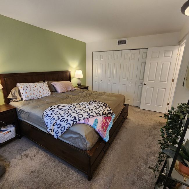 APT-113 - 675 Grove Dr, Condo with 2 bedrooms, 2 bathrooms and 2 parking in Elk Grove Village IL | Image 11