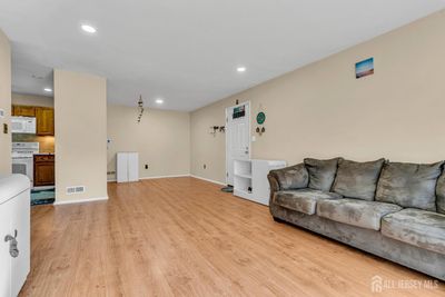 140 Applegate Lane, Townhouse with 2 bedrooms, 2 bathrooms and null parking in East Brunswick NJ | Image 3