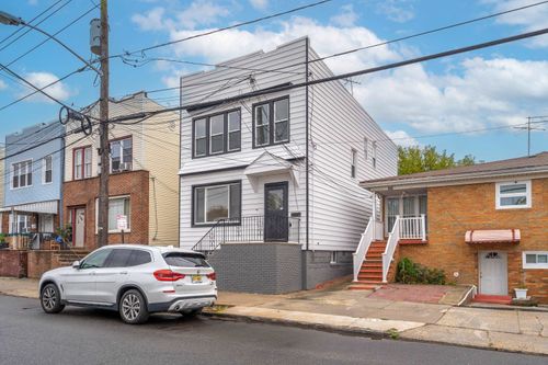143 Roosevelt Ave, Jersey City, NJ, 07304-1209 | Card Image