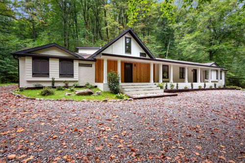 1032 Paint Pony Trl, Pegram, TN, 37143-5036 | Card Image