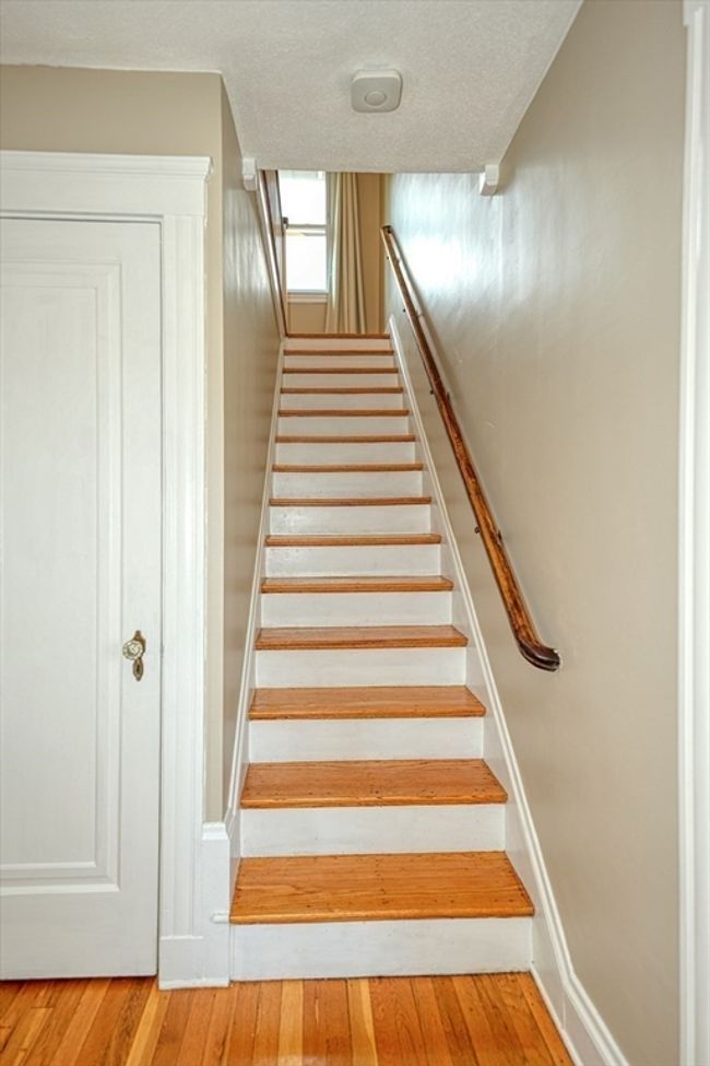85 Roosevelt Rd, House other with 3 bedrooms, 2 bathrooms and 2 parking in Medford MA | Image 17