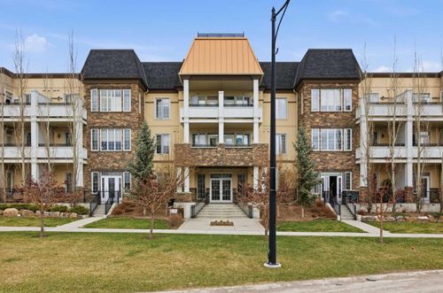 207-39 Quarry Gate Se, Calgary, AB, T2C5P4 | Card Image