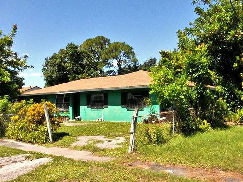 3106 Tropic Blvd, Fort Pierce, FL, 34946-7115 | Card Image