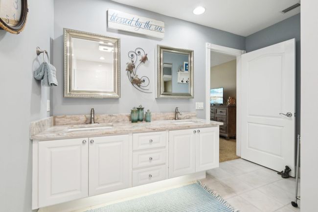 8136 Se Peppercorn Ct, House other with 3 bedrooms, 2 bathrooms and null parking in Hobe Sound FL | Image 24
