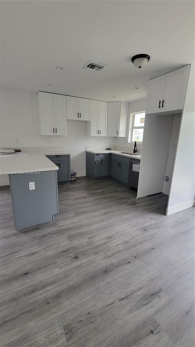 21951 S Allapattah Rd, For Sale in Goulds Zoocasa