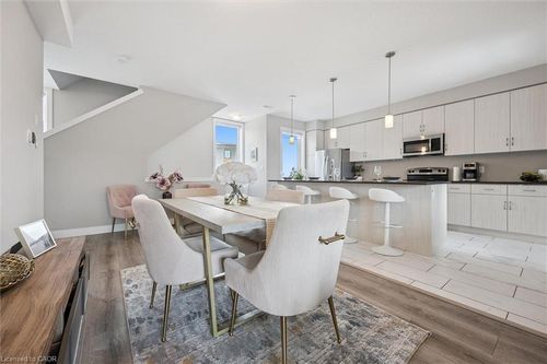 7-32 Arkell Rd, Guelph, ON, N1L0L4 | Card Image