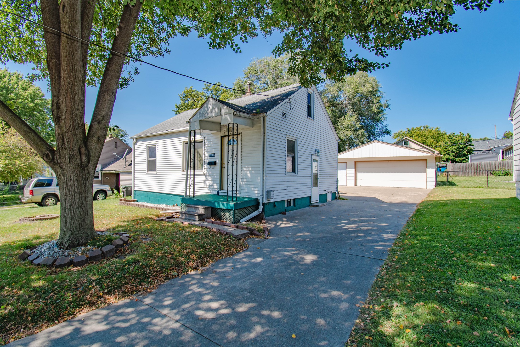 Indianapolis Ave, Des Moines, IA 50317