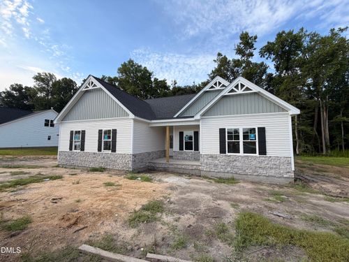 3704 Huntcliff Dr, La Grange, NC, 28551-8930 | Card Image