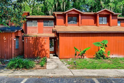 908 55th Ter, GAINESVILLE, FL, 32607-3846 | Card Image