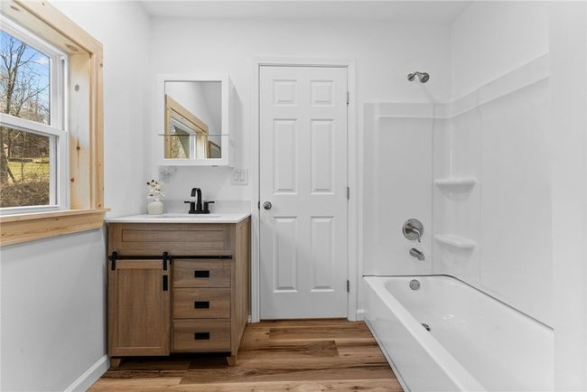 509 North Ave, House other with 3 bedrooms, 3 bathrooms and 4 parking in Midway PA | Image 29