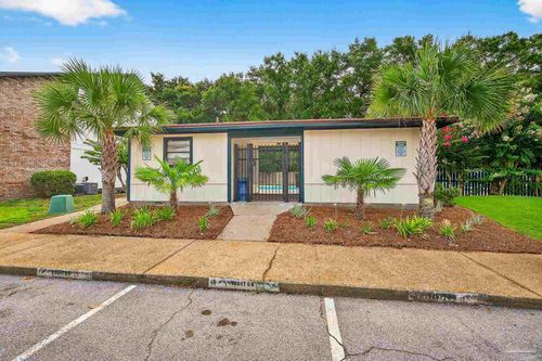 l8-2299 Scenic Hwy, Pensacola, FL, 32503-6697 | Card Image