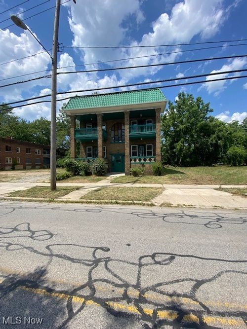 apt-1-13517 Woodworth Rd, Cleveland, OH, 44112-1972 | Card Image