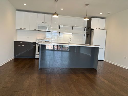 apt-317-115 Lake St, Libertyville, IL, 60048-1800 | Card Image