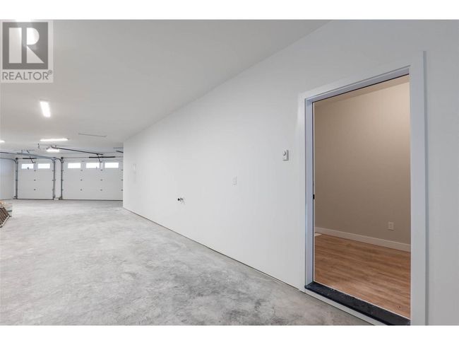 17 - 3100 Kicking Horse Dr, House other with 7 bedrooms, 6 bathrooms and 7 parking in Kamloops BC | Image 54