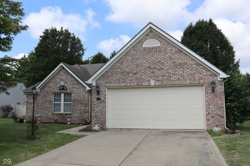 229 Creekview Cir, Mooresville, IN, 46158-2742 | Card Image
