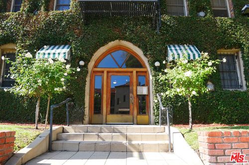 106-611 S Cloverdale Ave, Los Angeles, CA, 90036-7106 | Card Image