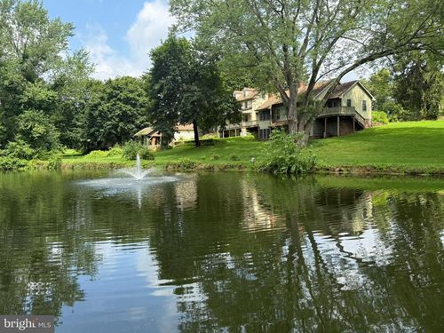 322 Kurtz Mill Rd, MOHNTON, PA, 19540-8040 | Card Image