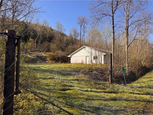 969 West Corydon Street, Bradford Town, PA, 16701 | Card Image