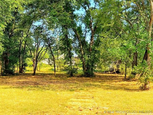 413 S Oak St, Holdenville, OK, 74848-4837 | Card Image