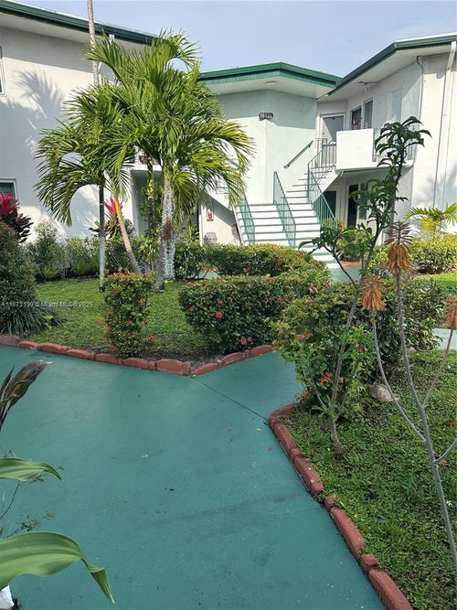 apt-115-18720 Ne 18th Ave, Miami, FL, 33179-4237 | Card Image