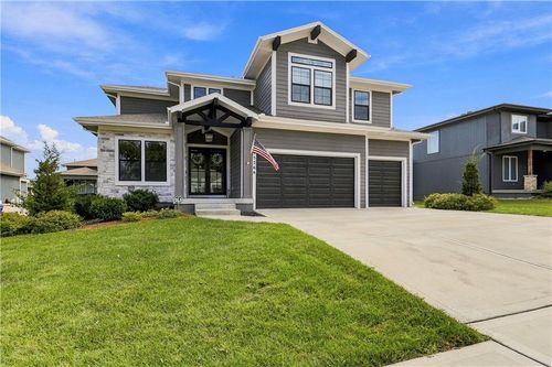 15269 171st Ter, Olathe, KS, 66062-7511 | Card Image