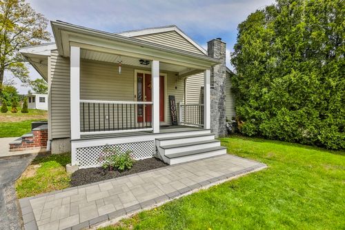 6 Phaneuf St, Middleton, MA, 01949-2314 | Card Image