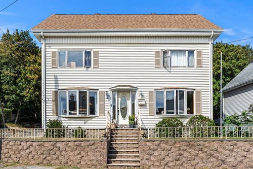 1 Granite Ct, Gloucester, MA, 01930-3499 | Card Image