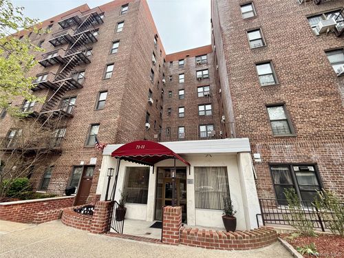 2g-71-11 Yellowstone Blvd, Forest Hills, NY, 11375 | Card Image