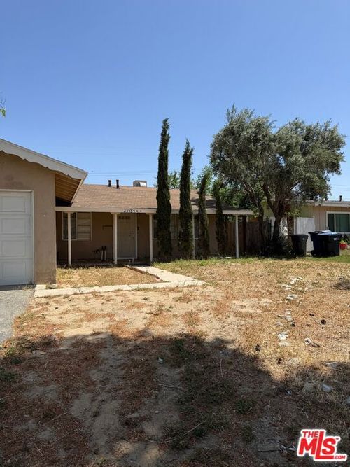 38454 Sumac Ave, Palmdale, CA, 93550-4529 | Card Image