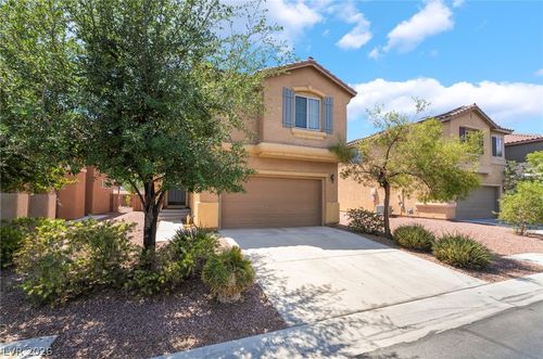 4935 Gingerlyn St, Las Vegas, NV, 89122-0823 | Card Image