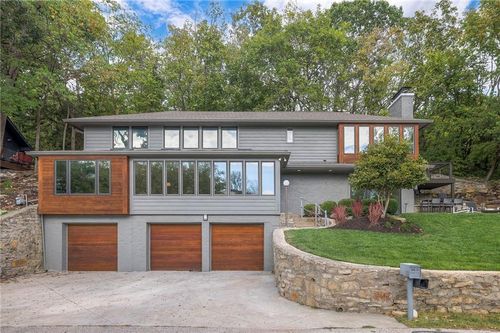 132 Lakeshore Dr W, Lake Quivira, KS, 66217-8694 | Card Image