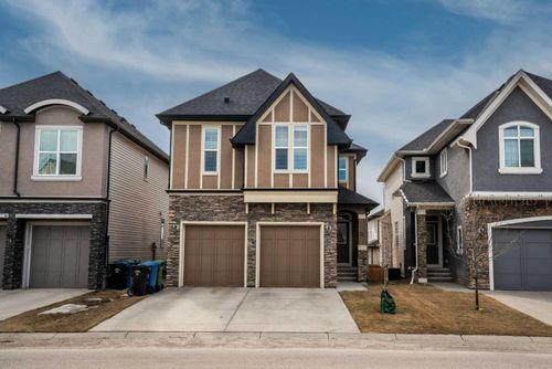 37 Cranarch Crescent Se, Home with 5 bedrooms, 3 bathrooms and 2 parking in Calgary AB | Card Image